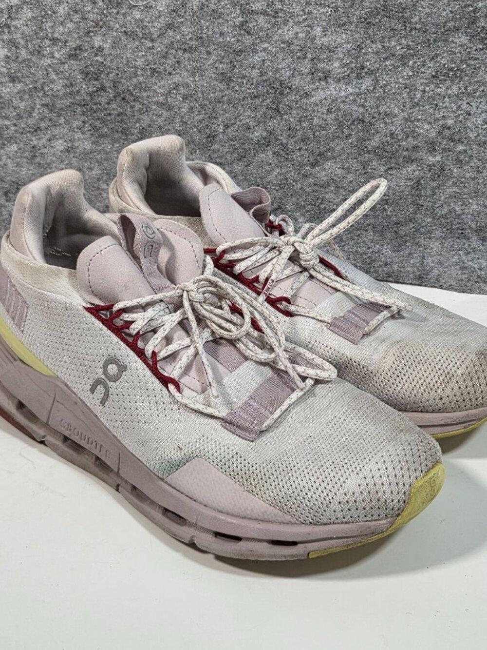 On CloudTec Sneakers Womens 9 Gray Pink Yellow Running Athleisure Streetwear - Picture 2 of 9